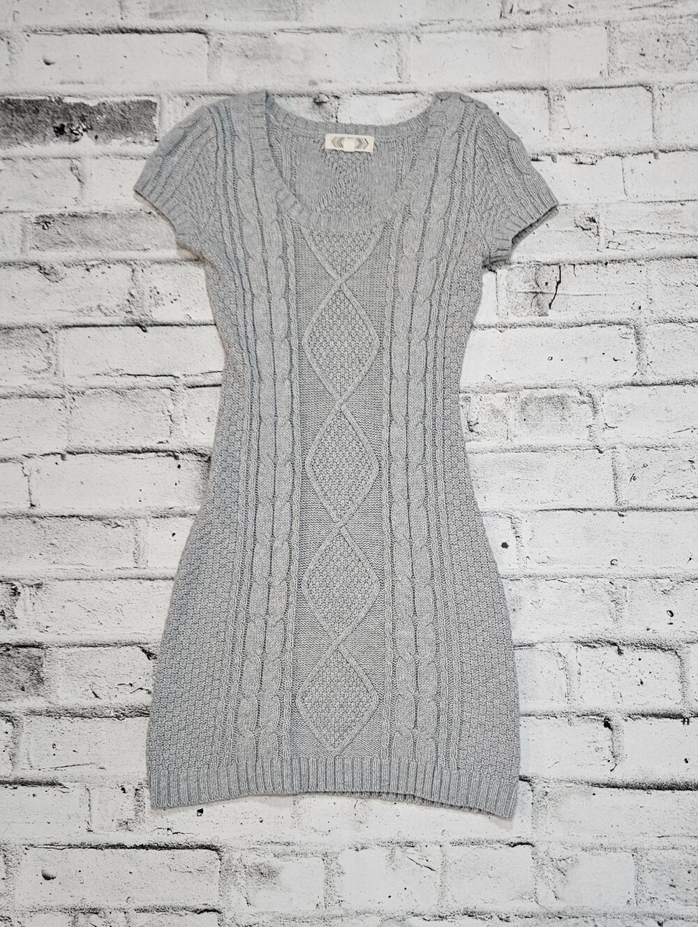 Pink Rose Cable Knit Sweater Dress Gray Short Sleeve Fitted Medium